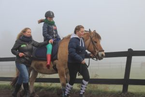 aangepast paardrijden bij de gravenruiters